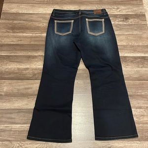 EUC Maurices Jeans. Size 15/16 Short